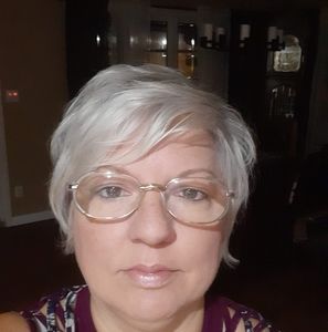 Meet your Posher, Carole